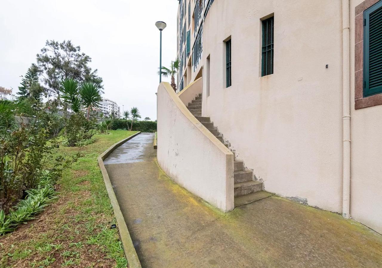 Lovely 1-Bedroom Apartment With Parking Ocean View Funchal Dış mekan fotoğraf
